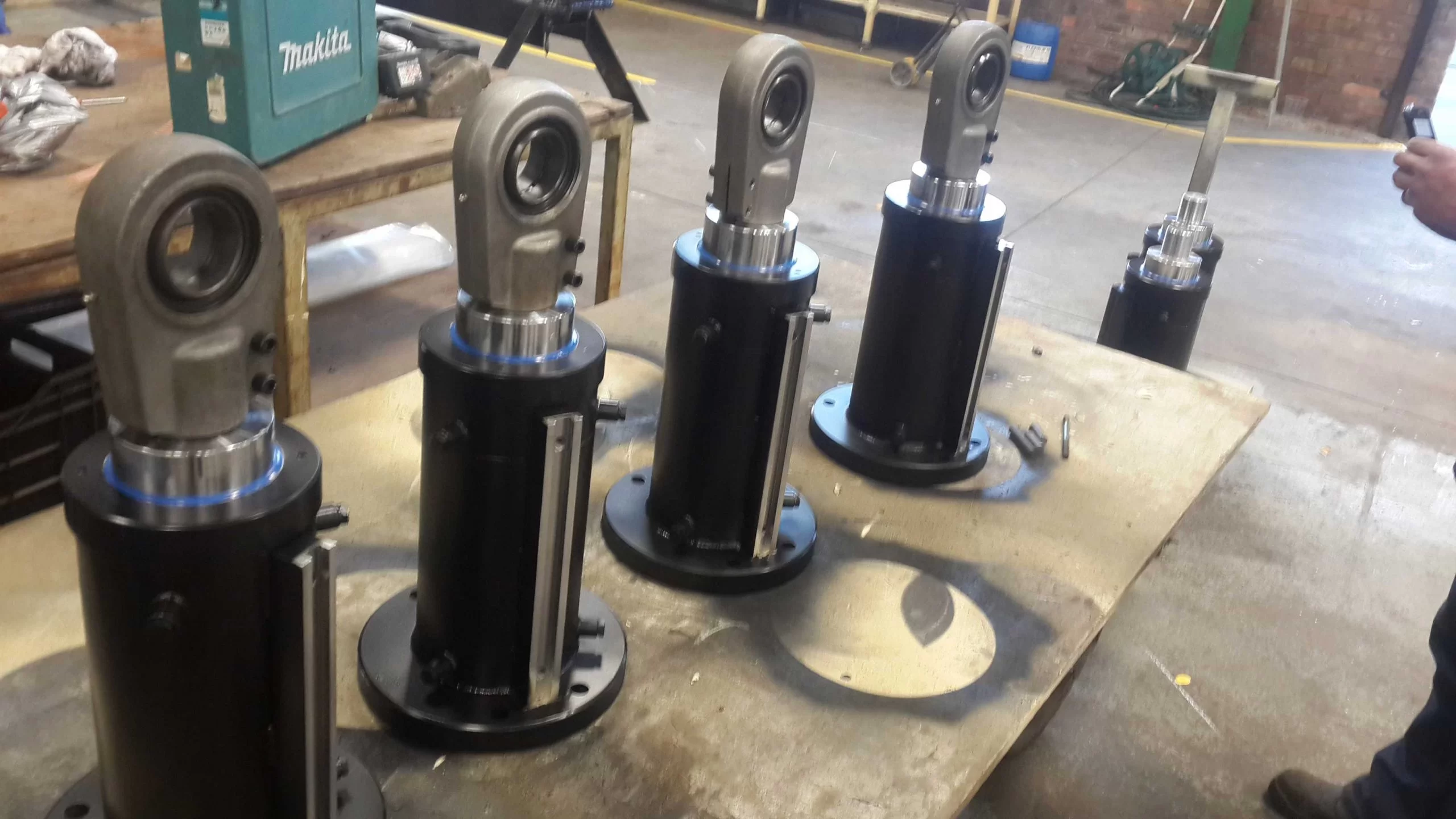 D&H Super Liners Workshop